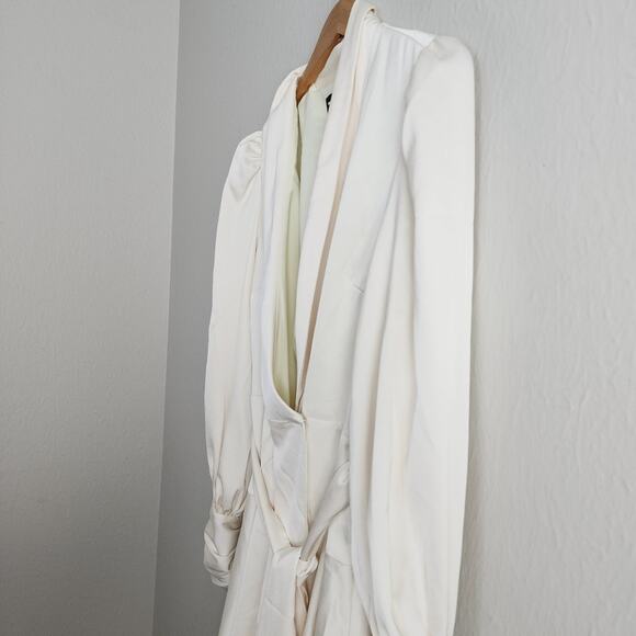 NEW Alexia Admor Phoebe Cream Satin Wrap Style Long Sleeve Dress - Picture 6 of 15
